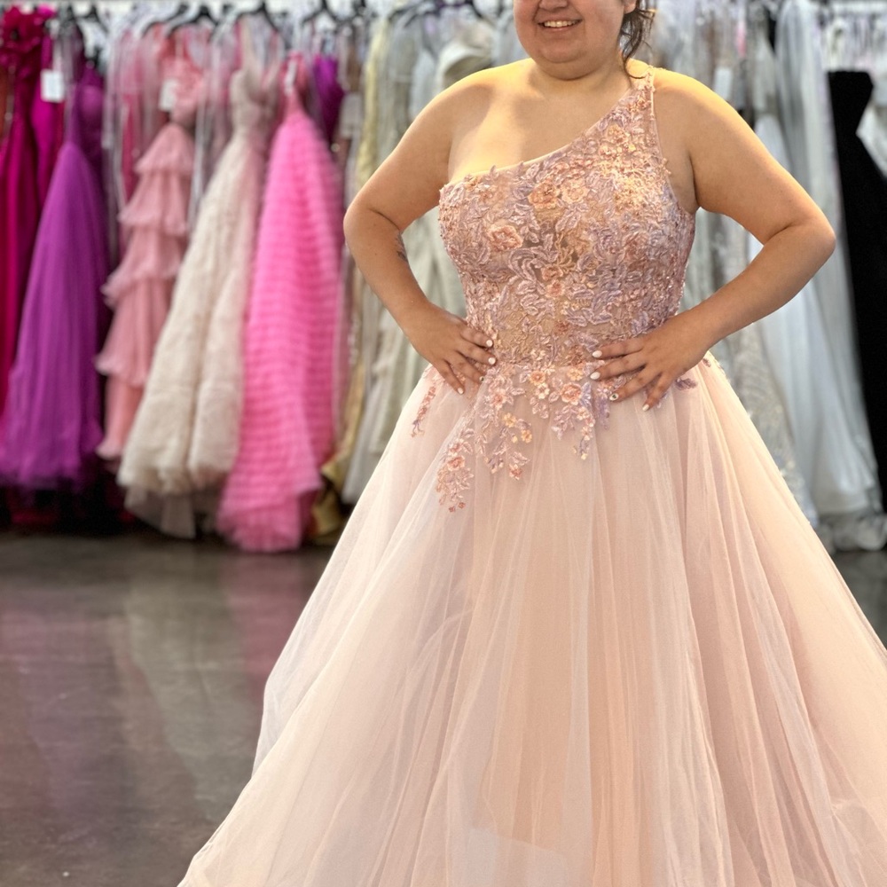 Jovani One-Shoulder  Prom Dress